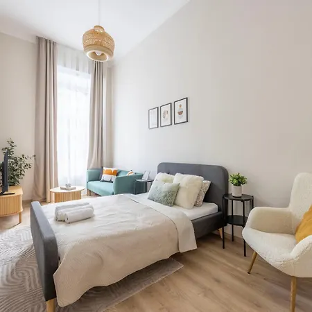 Harmony On St' Stephen Boulevard