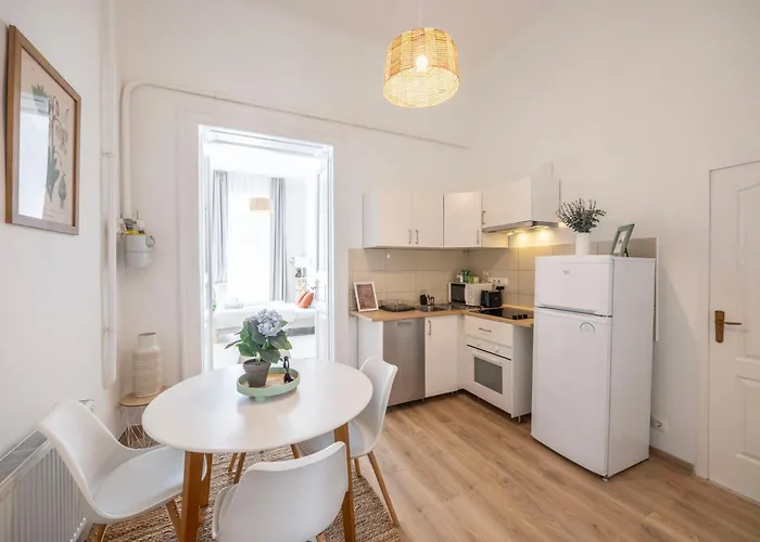 Harmony On St' Stephen Boulevard Apartment